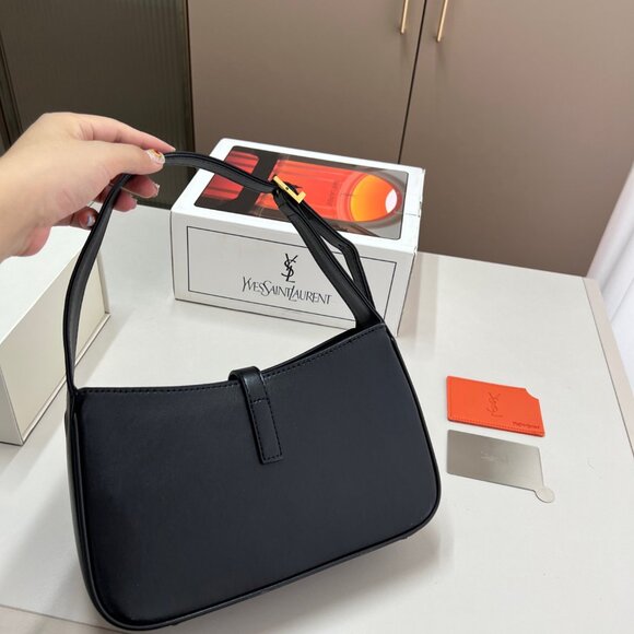 YSL LE 5 À 7 HOBO BAG IN SMOOTH LEATHER NOIR - Picture 4 of 9